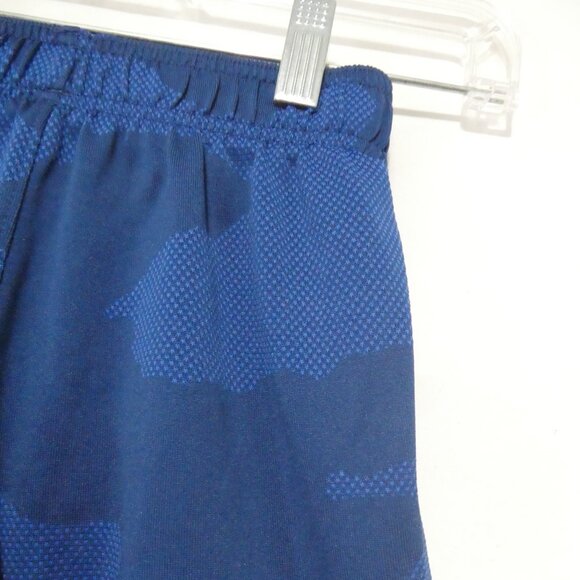 UNDER ARMOUR -Loose | youth xs - extra small | Blue Camo Exercise Shorts - Picture 11 of 14